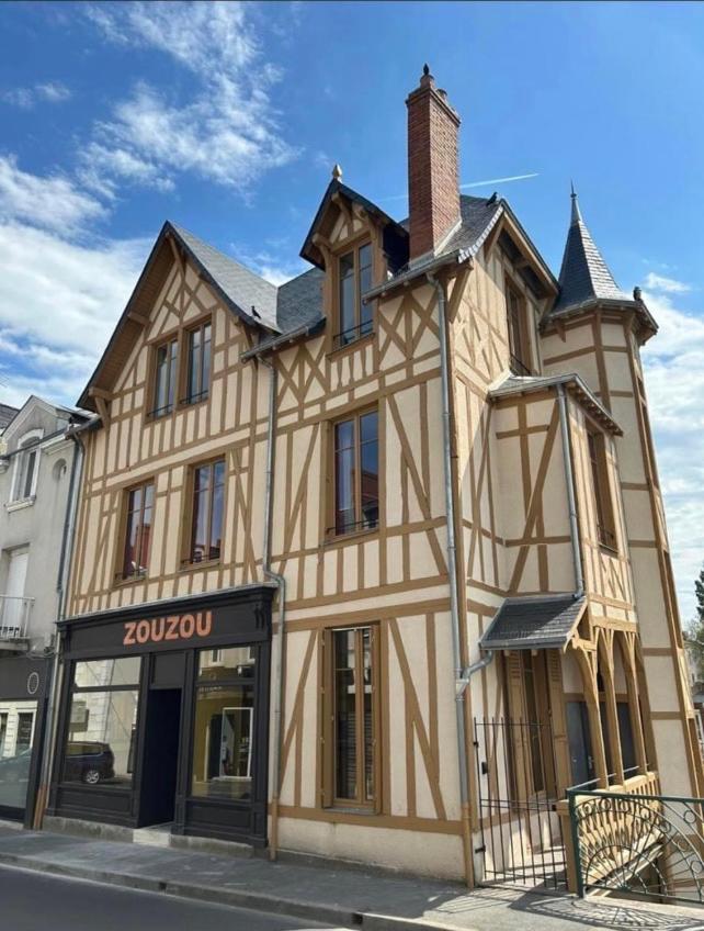 Logis Hotel La Maison A Pan De Bois Vierzon Esterno foto