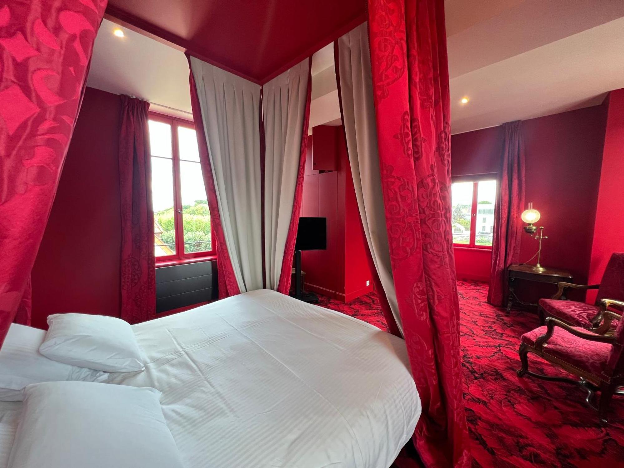 Logis Hotel La Maison A Pan De Bois Vierzon Esterno foto
