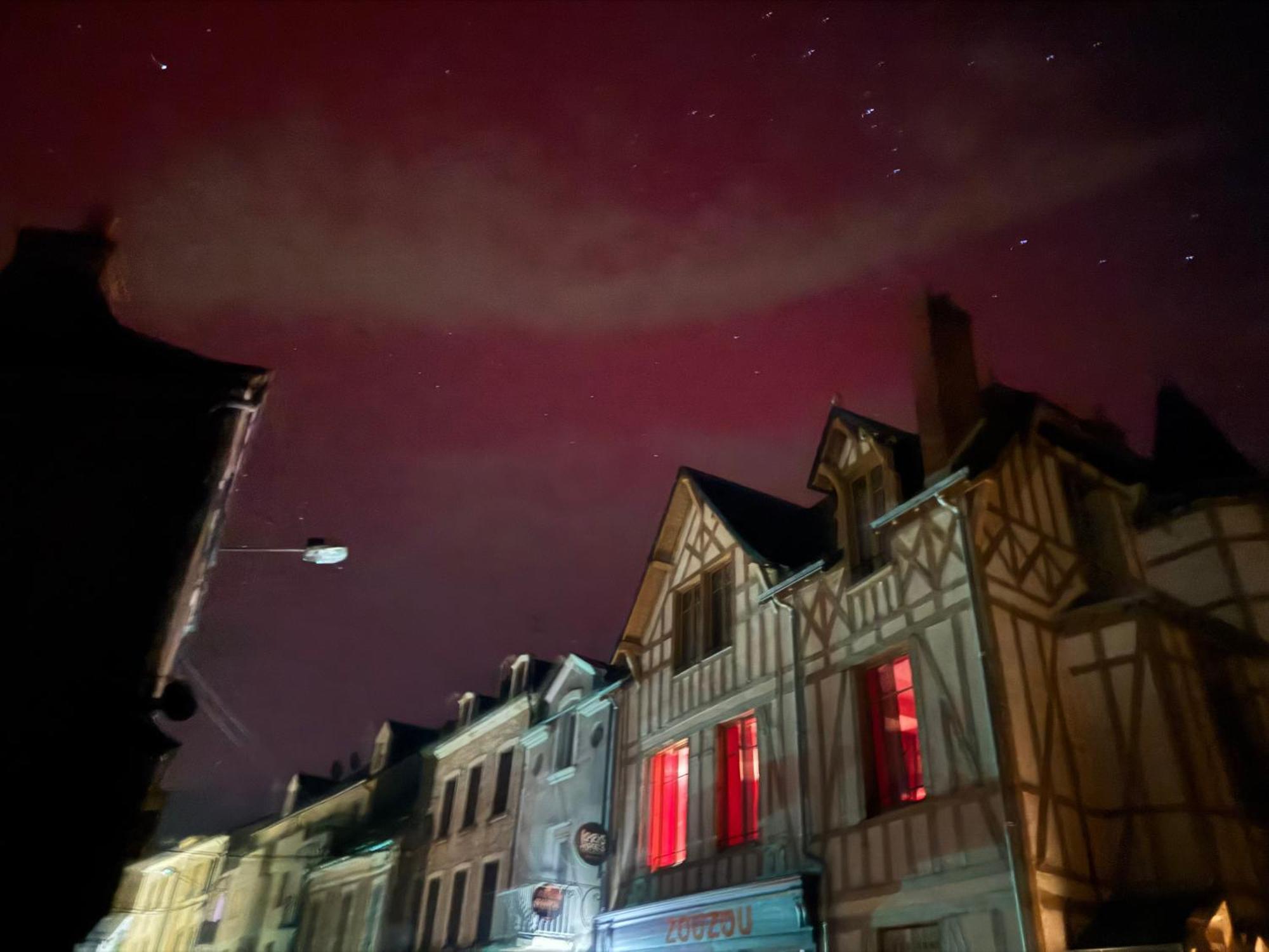 Logis Hotel La Maison A Pan De Bois Vierzon Esterno foto